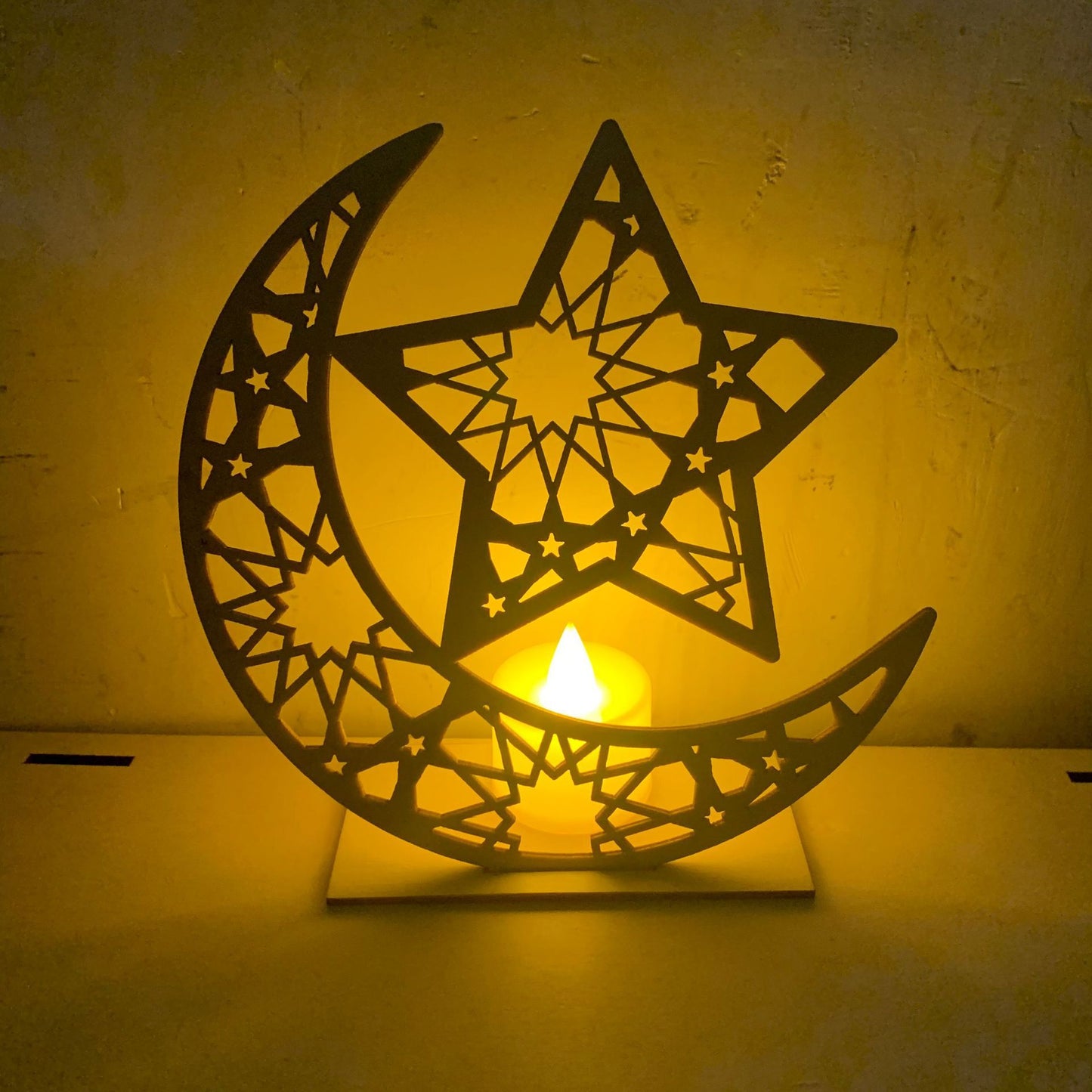 Qamar Wooden Lamp